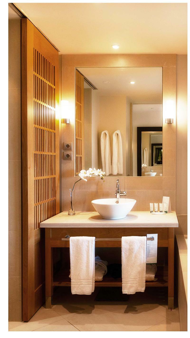 เวสทิน บอนมอนต์ กอล์ฟ รีสอร์ต แอนด์ สปา Hotel Bonmont Terres Noves ภายนอก รูปภาพ